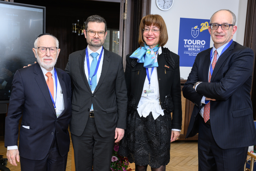 Touro Berlin VP and CEO Dr. Simcha Fishbane, German Foreign Minister Buschmann, Touro Berlin Rector and COO Jane Williams-Boock, Dipl.-Kfm., Touro University President Dr Alan Kadish