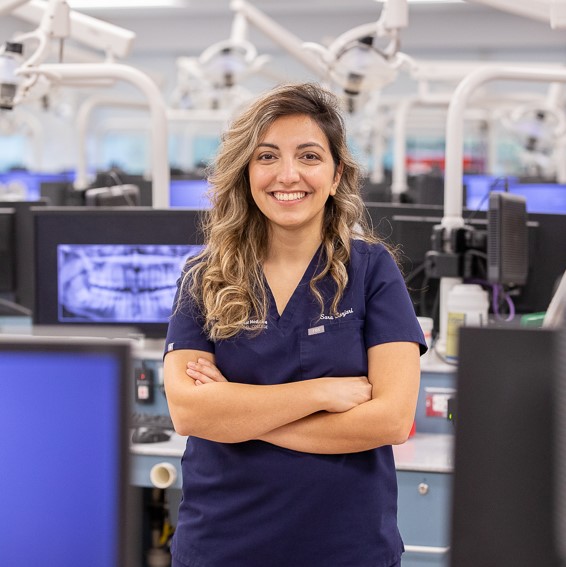 Sara Sanjari in dental simulation lab
